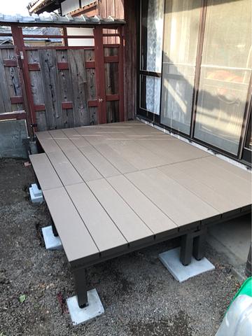 ウッドデッキ取り付けしました