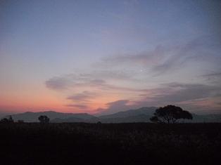 今日の朝焼けと写真展