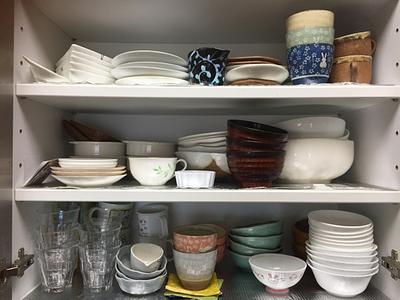 お片づけサポート〜キッチン食器棚編