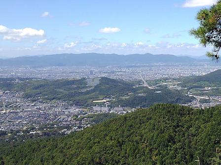 「醍醐山・高塚山・行者ケ森」へ