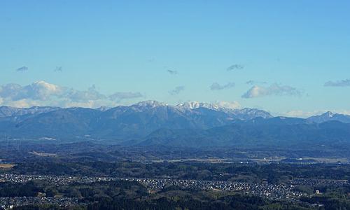 広徳寺から鈴鹿山系(10座）を望む