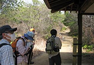 仁和寺の裏山成就山（御室八十八ヶ所霊場）