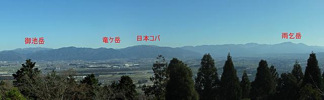 御池岳・雨乞岳が一望できる瓦屋禅寺