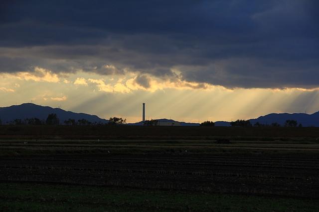 野洲・吉川漁港での「光芒」