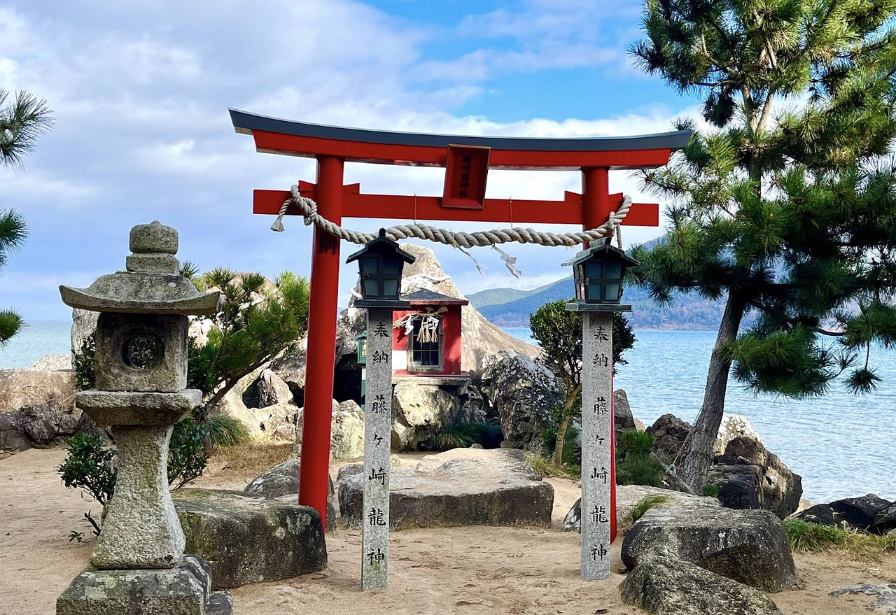 牧町：藤ヶ崎龍神社