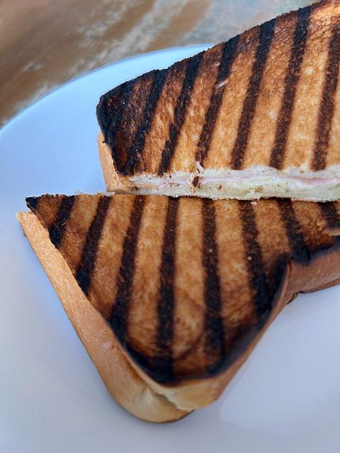 初サンドイッチメーカー