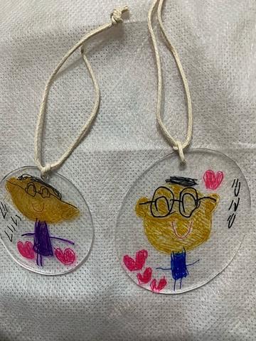 孫が作ったプラ板　似顔絵