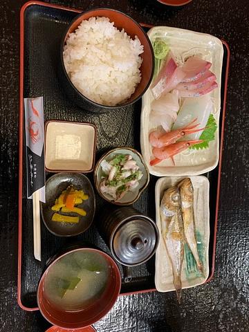 越前海岸の刺身定食