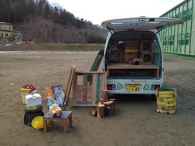 一日限りの冒険遊び場　終了、片付け中