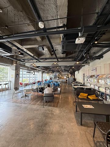 大津駅前 THE CALENDAR でポークステーキランチ