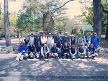 膳所城跡公園にて記念撮影（１班）