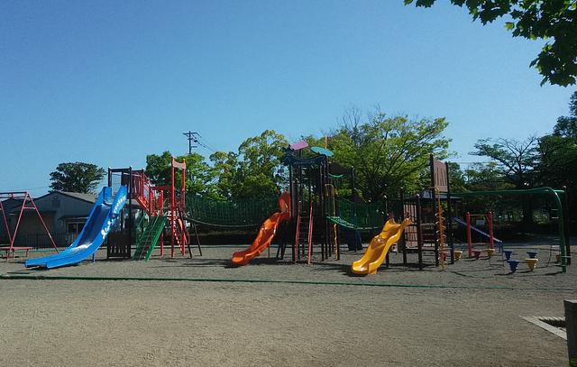 彦根市金亀公園(こんきこうえん)わんぱく広場