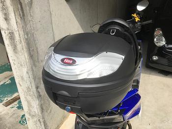 シグナスにトップボックス