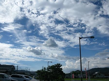 夏雲の主役は積層