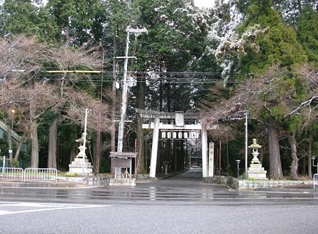 田村神社の巫女さん