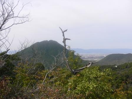 近隣山より三上山