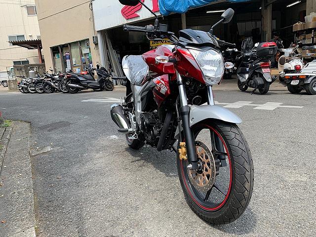 納車前ジクサーと面会