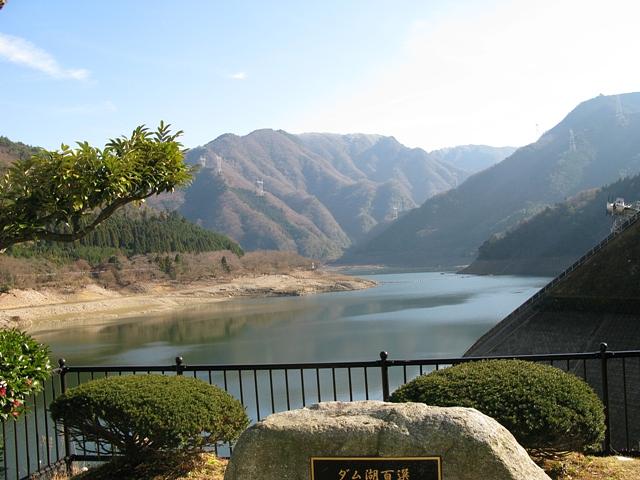 日本コバ周辺を探索