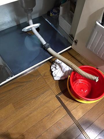 シンクの排水オーバーフロー