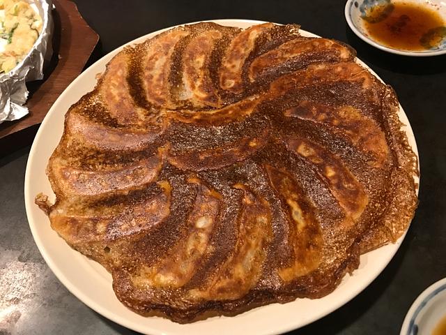 羽根付き餃子がたまらなく好き！