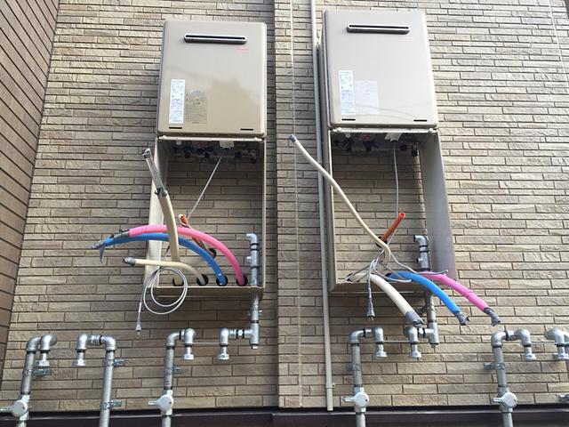 カラフルなホースの正体