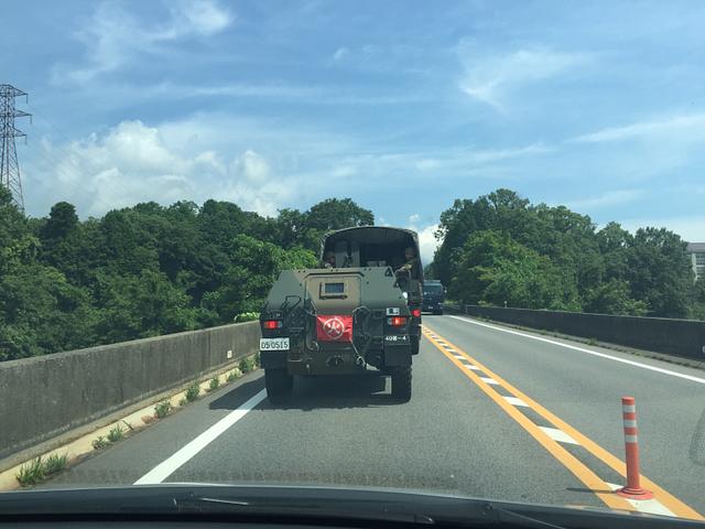 こんなの公道走っていいの？