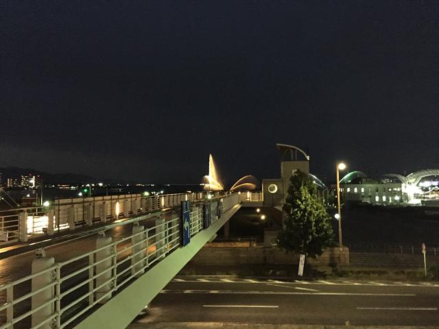 浜大津駅から見る琵琶湖の噴水もいいなぁ