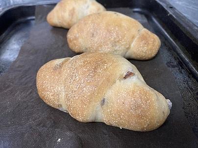 今年最終週は、『黒豆のパン』です！