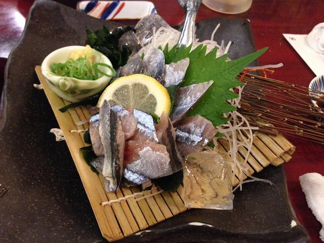 鯖の刺身