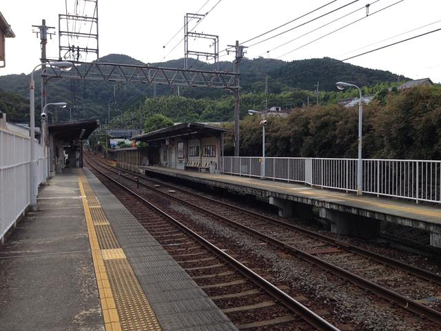 寂しい駅