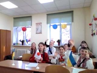 ウクライナの子どもたちに音楽の授業を行いました