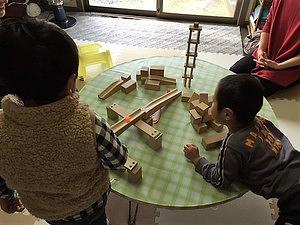 月曜日15：10　ベビークラスのレッスン