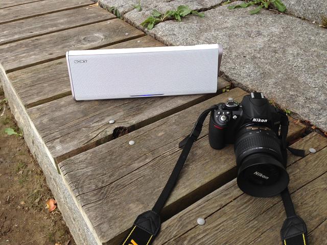 カメラとスピーカー