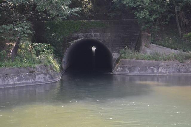 疎水のトンネル