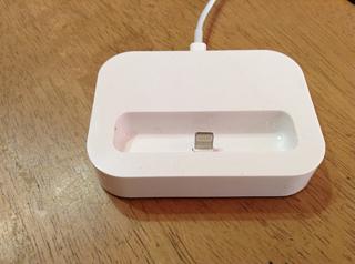 lphoneドッグスタンド