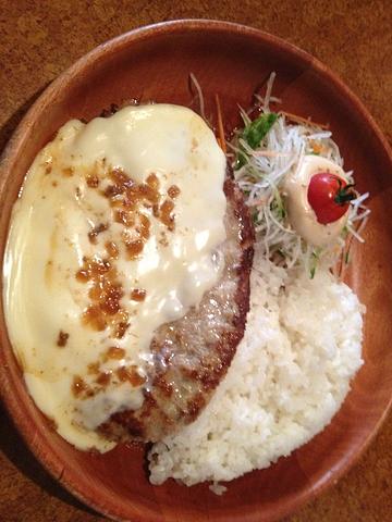 チーズハンバーグ