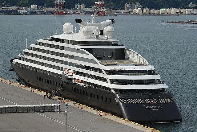 ★『シーニック・エクリプス』初寄港