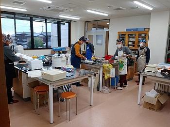 男の料理クラブ様によるカレーの販売