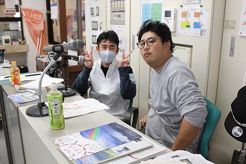 館内放送はフェスタ実行委員会の委員長・副委員長が、ラジオDJ風に実施しました