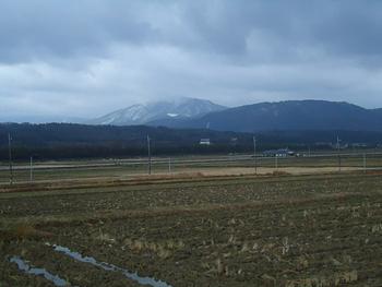 １２月の浜大津こだわり朝市にサンタクロース登場