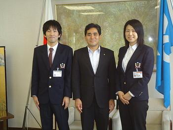 青年海外協力隊の守山市長表敬