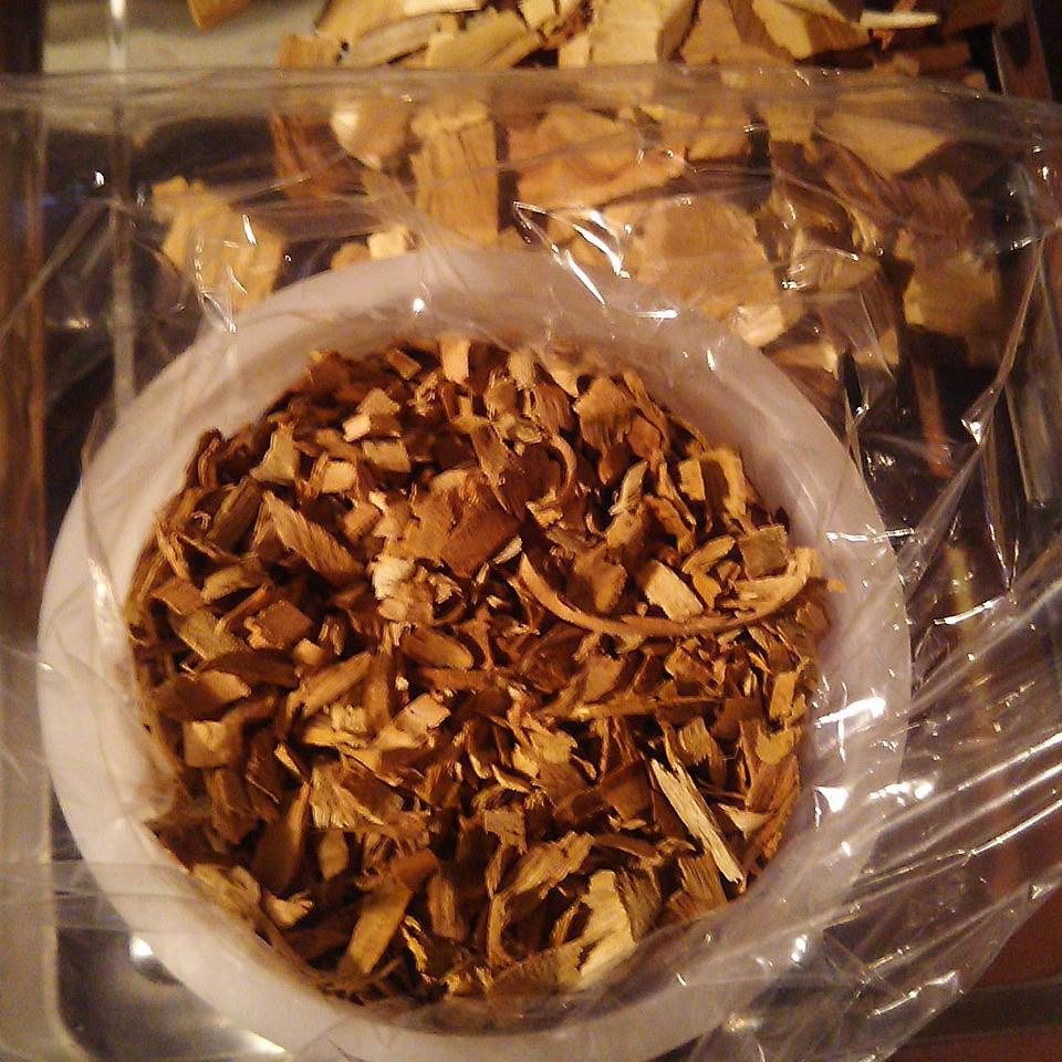 宮崎県産クスノキのアロマチップを測定しました。