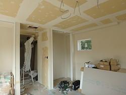 室内壁天井　総パテ作業