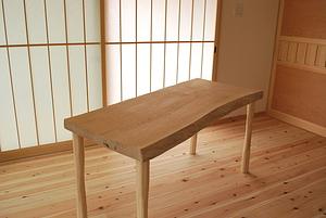 栗の木　テーブル