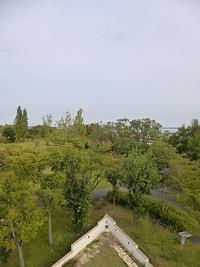 屋根の上　ソーラーパネル