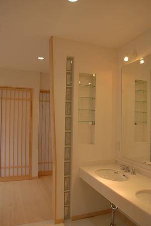 ガラスブロック　サニタリー